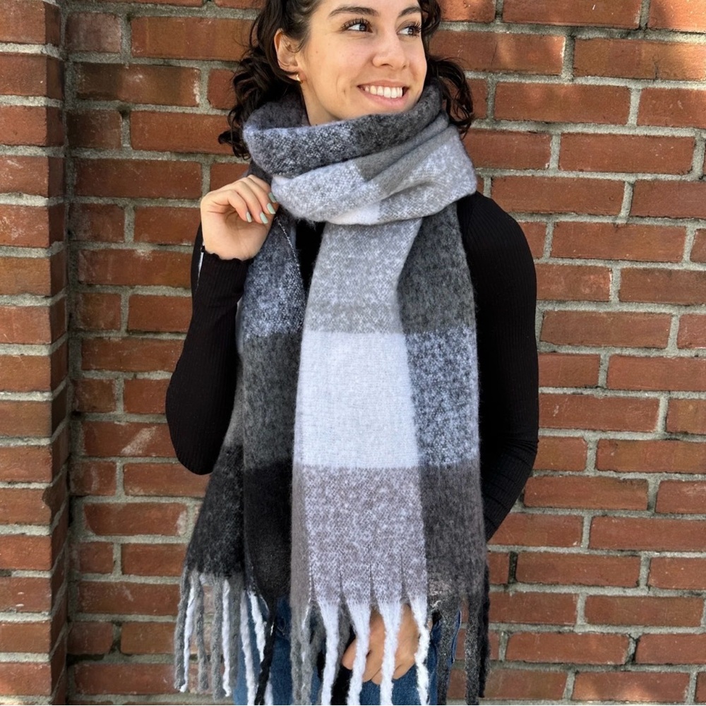 SPRIGS extra long checkered scarf - NWT